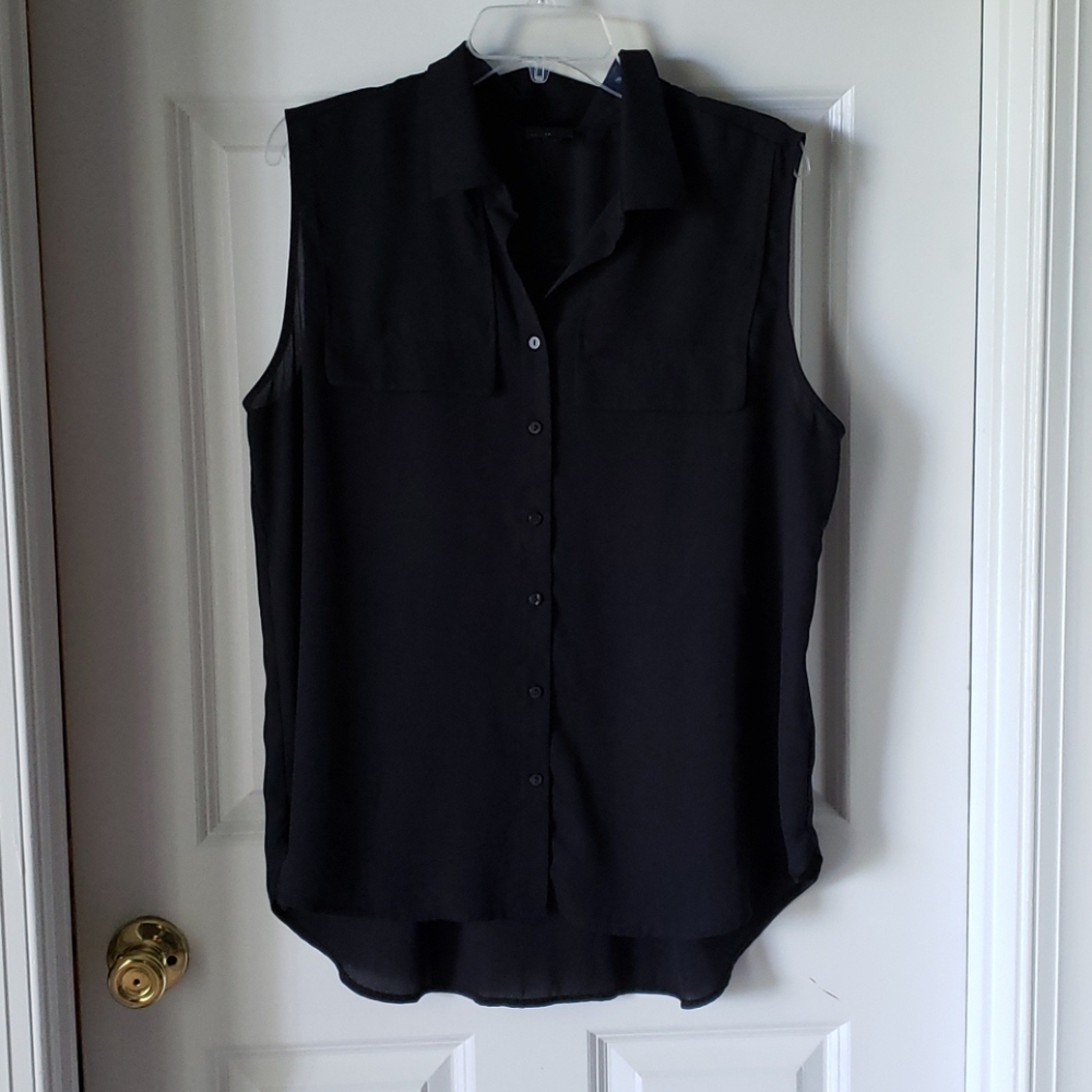 Worthington Button Front Sleeveless Blouse